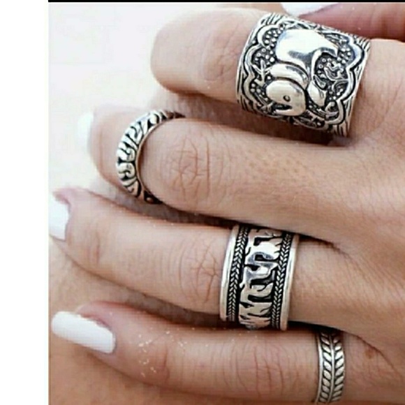 NEW-BOHEMIAN 4PC BOHO ANTIQUE SILVER RING SET - Picture 3 of 5